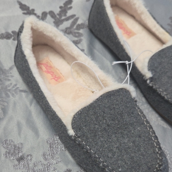 Gray Jelly pop 9M Women's Slippers - Picture 3 of 8